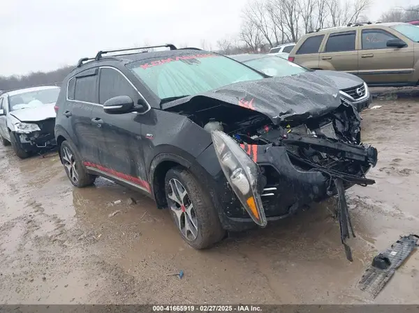 KNDPRCA69J7447749 2018 KIA SPORTAGE - Image 1