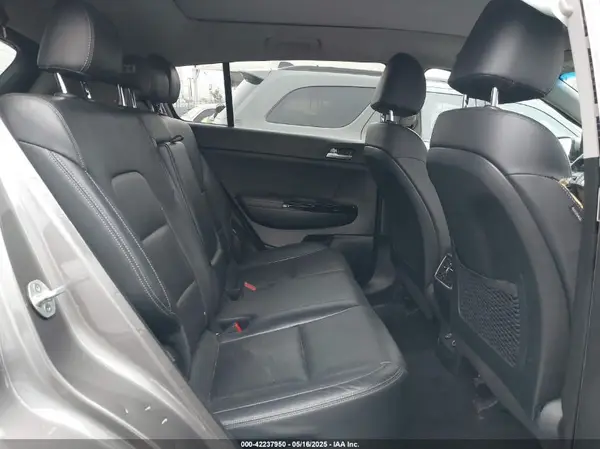 KNDPRCA69K7540272 2019 KIA SPORTAGE - Image 8