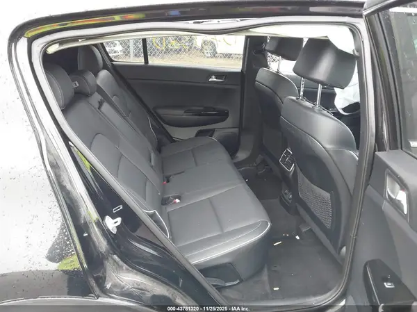 KNDPRCA69L7718148 2020 KIA SPORTAGE - Image 8