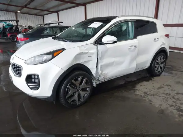 KNDPRCA6XH7251751 2017 KIA SPORTAGE - Image 2