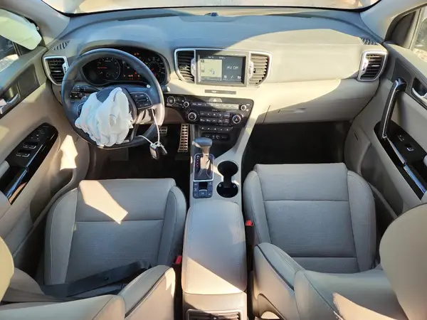 KNDPRCA6XJ7424061 2018 KIA SPORTAGE - Image 8