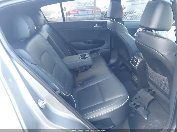 KNDPRCA6XL7768072 2020 KIA SPORTAGE - Image 8