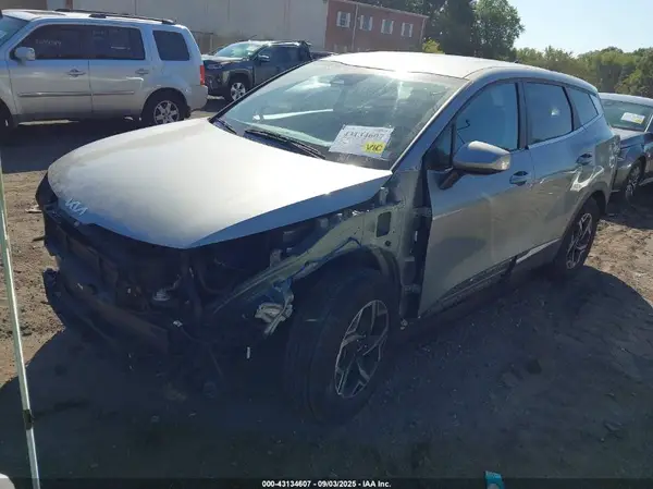 KNDPU3AF0P7039325 2023 KIA SPORTAGE - Image 2