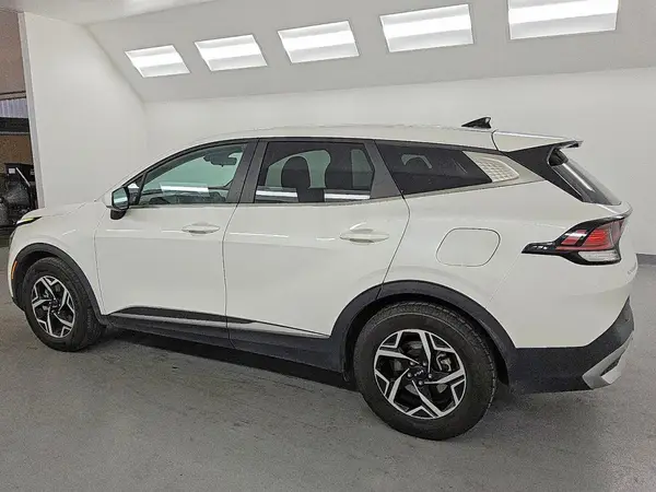KNDPU3AF0P7130384 2023 KIA SPORTAGE - Image 2
