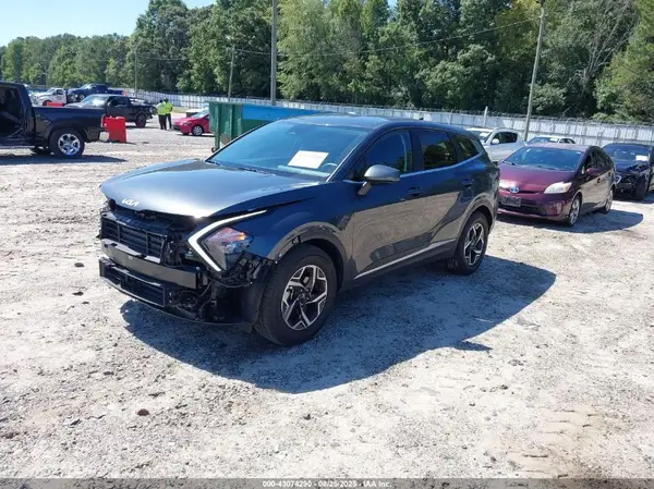 KNDPU3AF0P7210865 2023 KIA SPORTAGE - Image 2