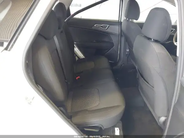 KNDPU3AF1P7033596 2023 KIA SPORTAGE - Image 8