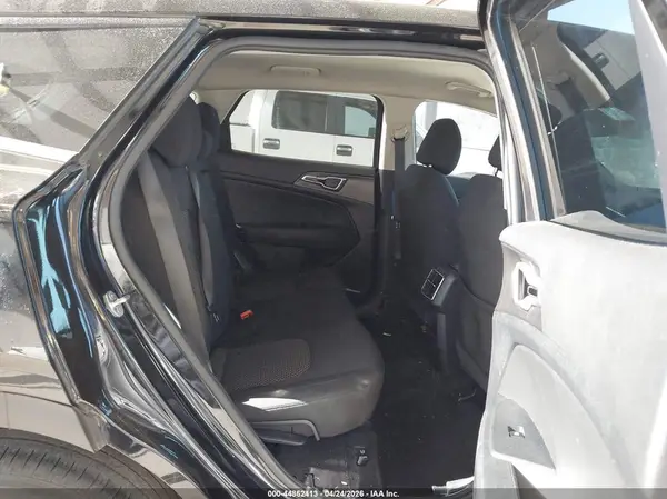 KNDPU3AF1P7049930 2023 KIA SPORTAGE - Image 8