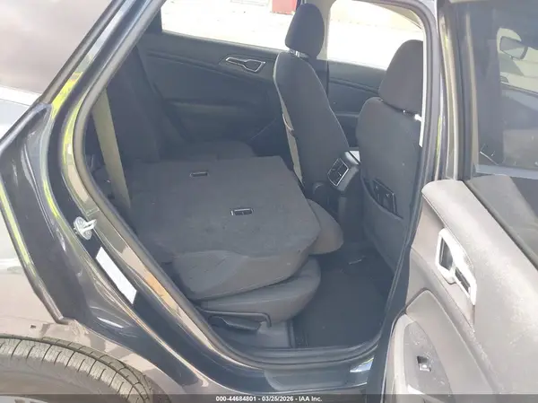 KNDPU3AF1P7162728 2023 KIA SPORTAGE - Image 8