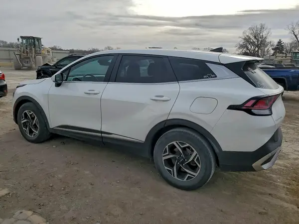 KNDPU3AF2P7035728 2023 KIA SPORTAGE - Image 2