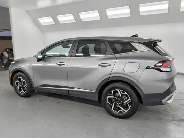 KNDPU3AF2P7133268 2023 KIA SPORTAGE - Image 2