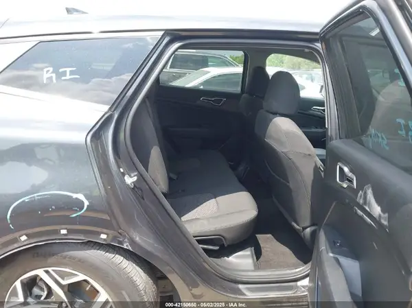 KNDPU3AF3P7097381 2023 KIA SPORTAGE - Image 8