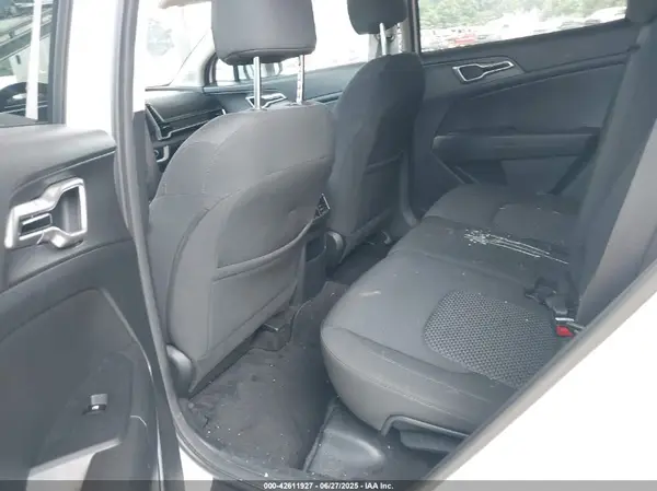 KNDPU3AF3P7143436 2023 KIA SPORTAGE - Image 8
