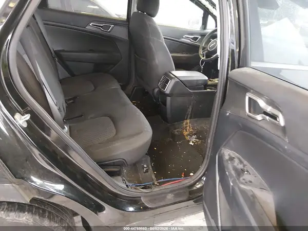 KNDPU3AF6P7035814 2023 KIA SPORTAGE - Image 8