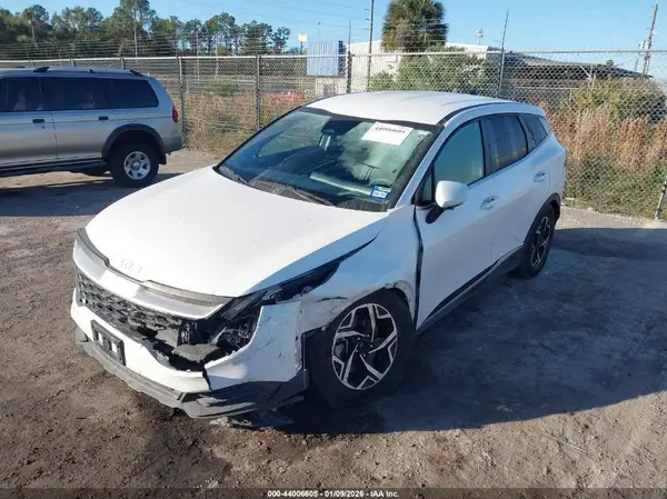 KNDPU3AF6P7036753 2023 KIA SPORTAGE - Image 2
