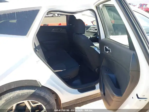 KNDPU3AF6P7048501 2023 KIA SPORTAGE - Image 8