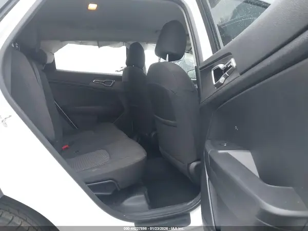 KNDPU3AF6P7108955 2023 KIA SPORTAGE - Image 8