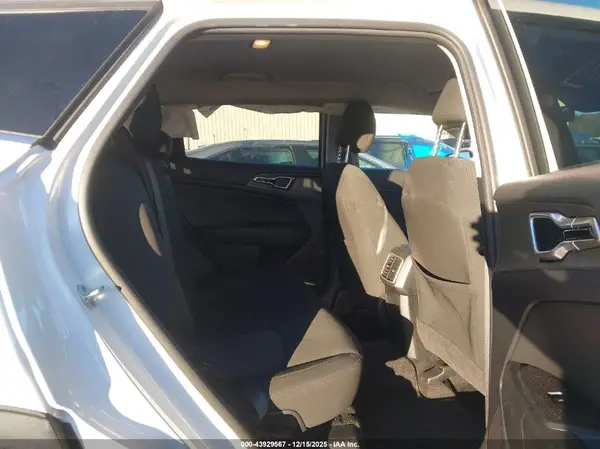 KNDPU3AF7P7038611 2023 KIA SPORTAGE - Image 8