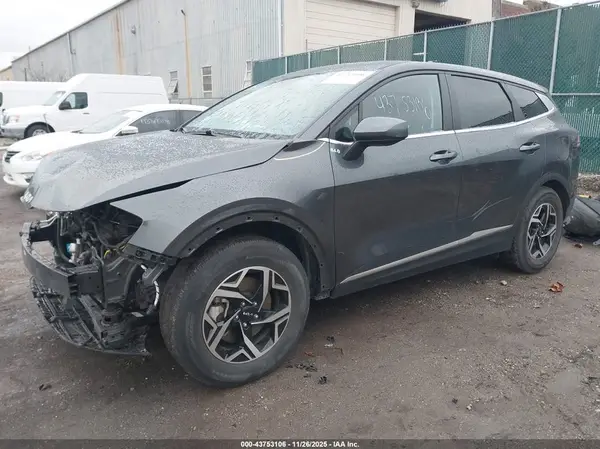 KNDPU3AF7P7043498 2023 KIA SPORTAGE - Image 2