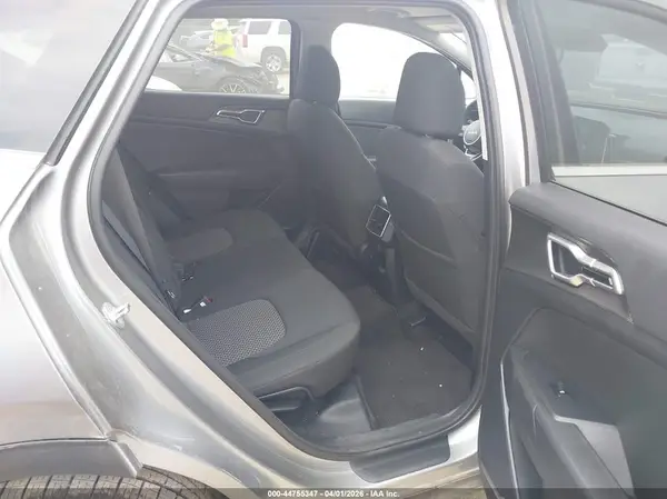 KNDPU3AF7P7049169 2023 KIA SPORTAGE - Image 8