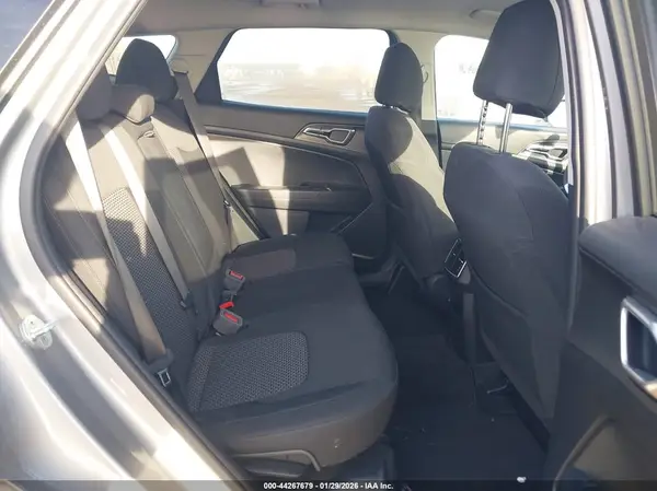 KNDPU3AF7P7057935 2023 KIA SPORTAGE - Image 8