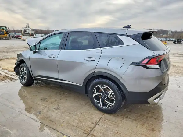 KNDPU3AF7P7066084 2023 KIA SPORTAGE - Image 2