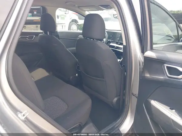 KNDPU3AF8P7038570 2023 KIA SPORTAGE - Image 8