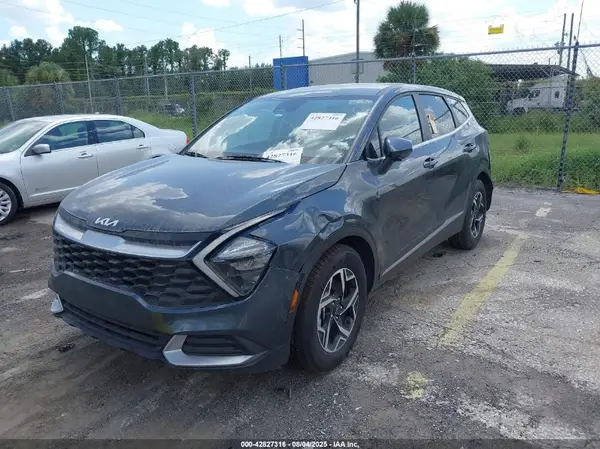 KNDPU3AF8P7109170 2023 KIA SPORTAGE - Image 2