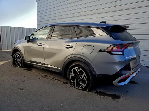 KNDPU3AF8P7124221 2023 KIA SPORTAGE - Image 2