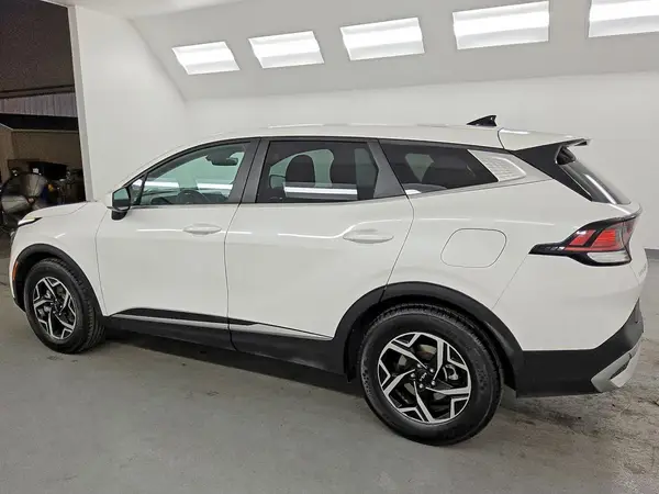 KNDPU3AF8P7144937 2023 KIA SPORTAGE - Image 2