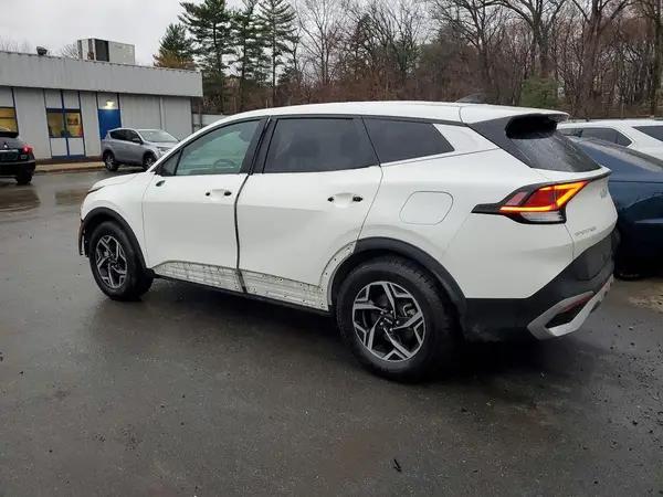 KNDPU3AF8P7171085 2023 KIA SPORTAGE - Image 2