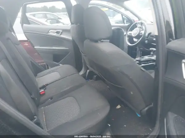 KNDPU3AF9P7043227 2023 KIA SPORTAGE - Image 8
