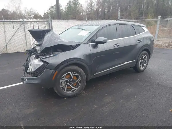 KNDPU3AF9P7209567 2023 KIA SPORTAGE - Image 2