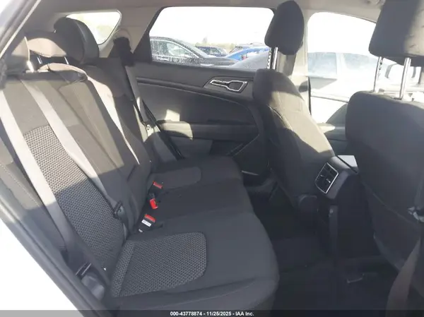 KNDPU3AFXP7036237 2023 KIA SPORTAGE - Image 8