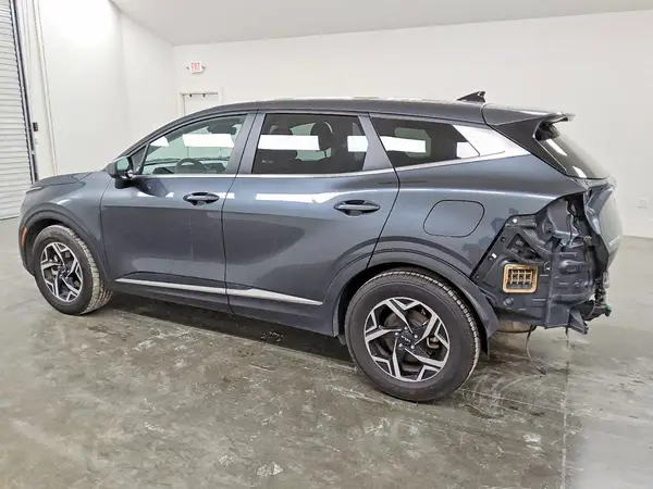 KNDPU3AFXP7132658 2023 KIA SPORTAGE - Image 2