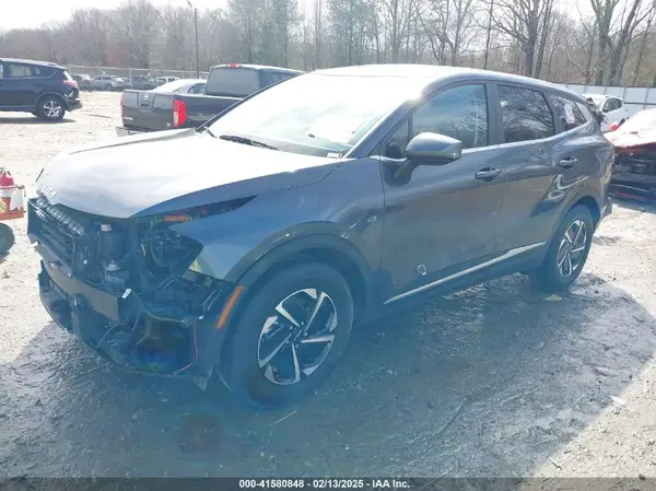 KNDPU3AG5P7077769 2023 KIA SPORTAGE - Image 2