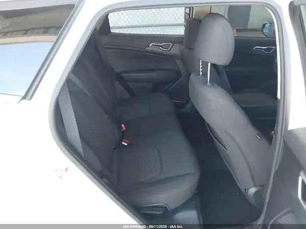 KNDPU3DF0R7246022 2024 KIA SPORTAGE - Image 8