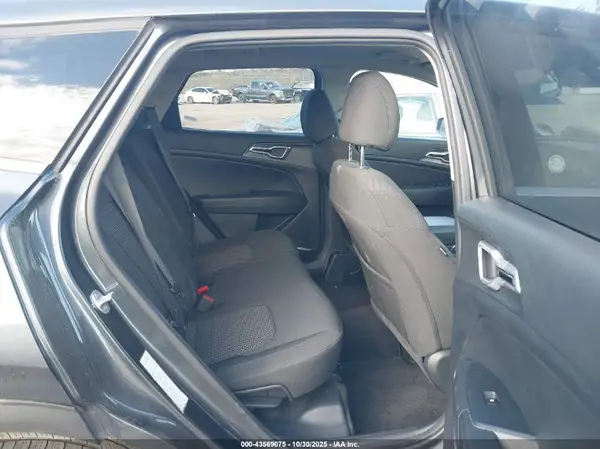 KNDPU3DF7R7268065 2024 KIA SPORTAGE - Image 8