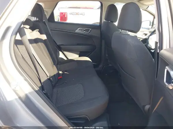 KNDPU3DF7R7285111 2024 KIA SPORTAGE - Image 8