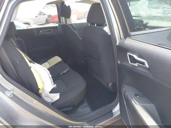KNDPU3DF8R7271010 2024 KIA SPORTAGE - Image 8