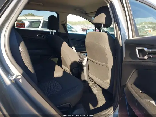 KNDPU3DF8R7302935 2024 KIA SPORTAGE - Image 8