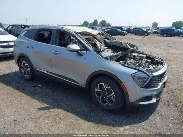KNDPU3DF8S7401504 2025 KIA SPORTAGE - Image 1