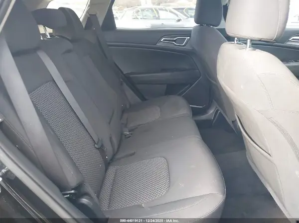 KNDPU3DF9R7255382 2024 KIA SPORTAGE - Image 8