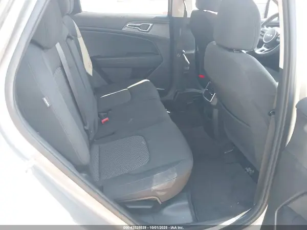 KNDPU3DF9R7267774 2024 KIA SPORTAGE - Image 8