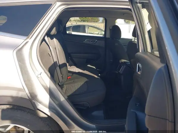 KNDPU3DFXR7304461 2024 KIA SPORTAGE - Image 8