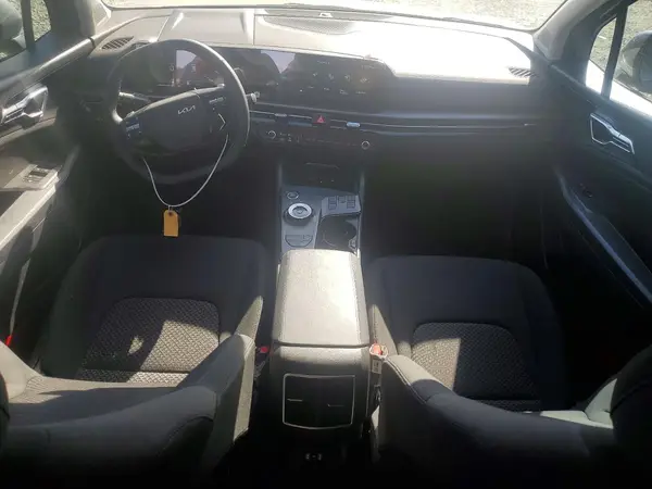 KNDPU3DG3T7323093 2026 KIA SPORTAGE - Image 8