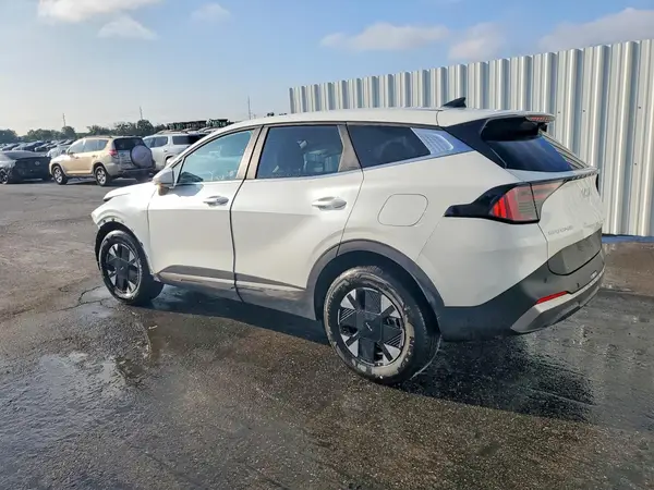 KNDPU3DG8T7307066 2026 KIA SPORTAGE - Image 2