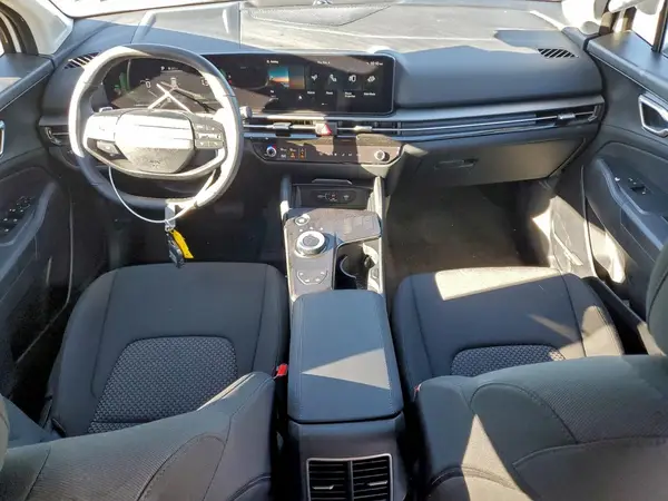 KNDPU3DG9T7301017 2026 KIA SPORTAGE - Image 8
