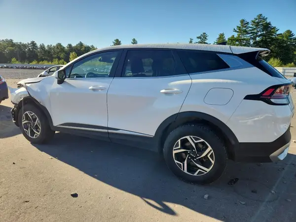 KNDPUCAF0P7037977 2023 KIA SPORTAGE - Image 2