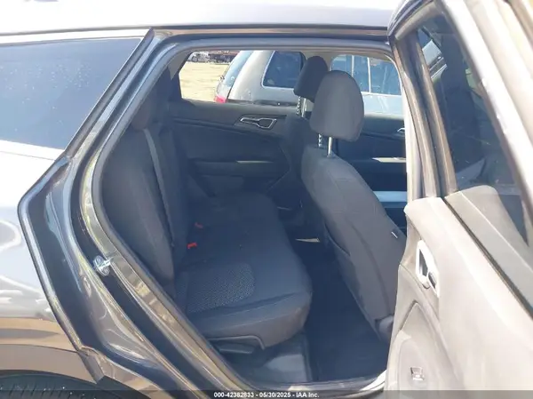 KNDPUCAF0P7165295 2023 KIA SPORTAGE - Image 8