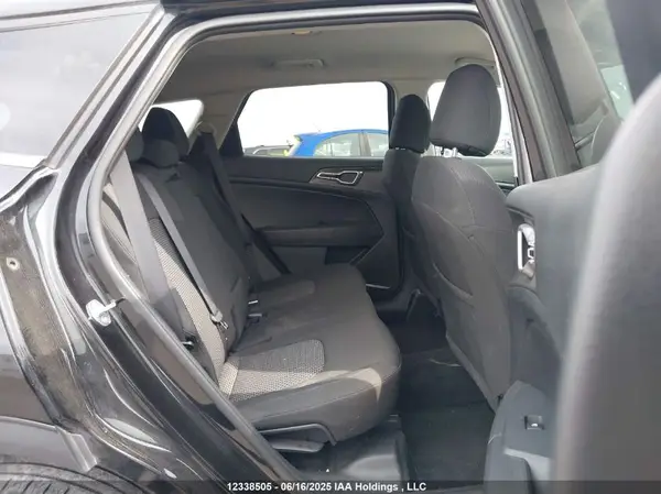 KNDPUCAF0P7203995 2023 KIA SPORTAGE - Image 8